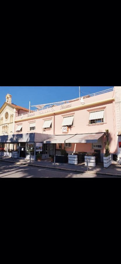 Hotel Vela Bianca H&R Diano Marina Exterior foto
