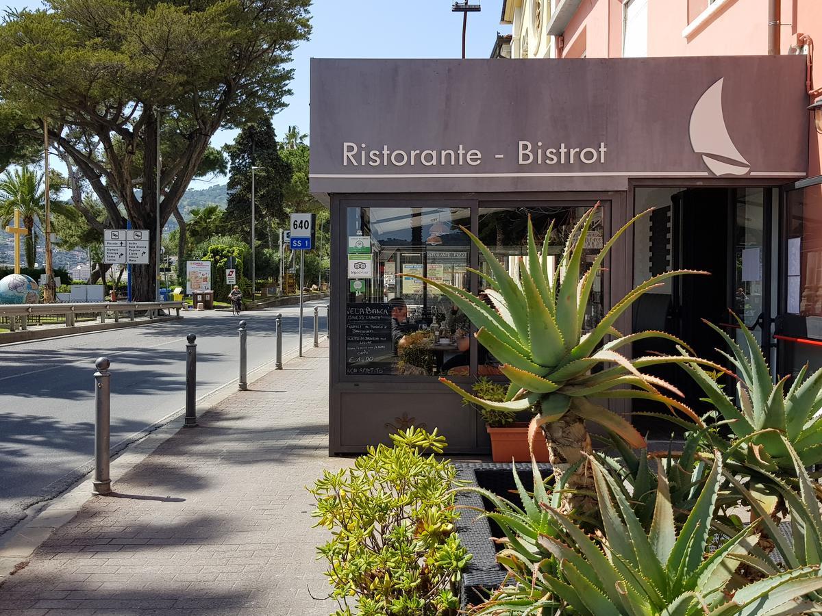 Hotel Vela Bianca H&R Diano Marina Exterior foto